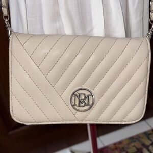 Badgley Mischka  crossbody bag quilted  vegan leather  beige braided chain/vegan